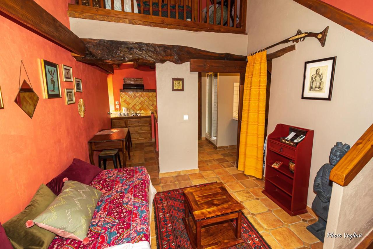 Domaine De La Juranvillerie, Gite Et Chambres D'Hotes Rigny-Usse Ngoại thất bức ảnh